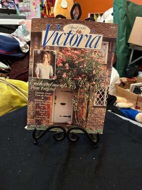 Victoria Magazine April 1990 Issue